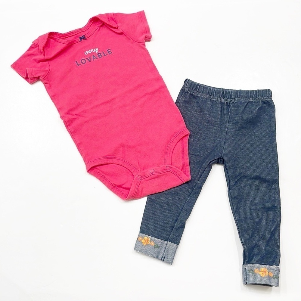 Carter's baby girls matching set